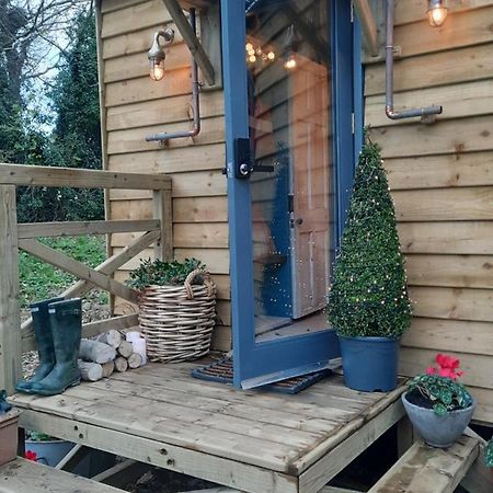 Cosy Double Shepherds Hut In Beautiful Wicklow With Underfloor Heating Throughout Rathnew Esterno foto