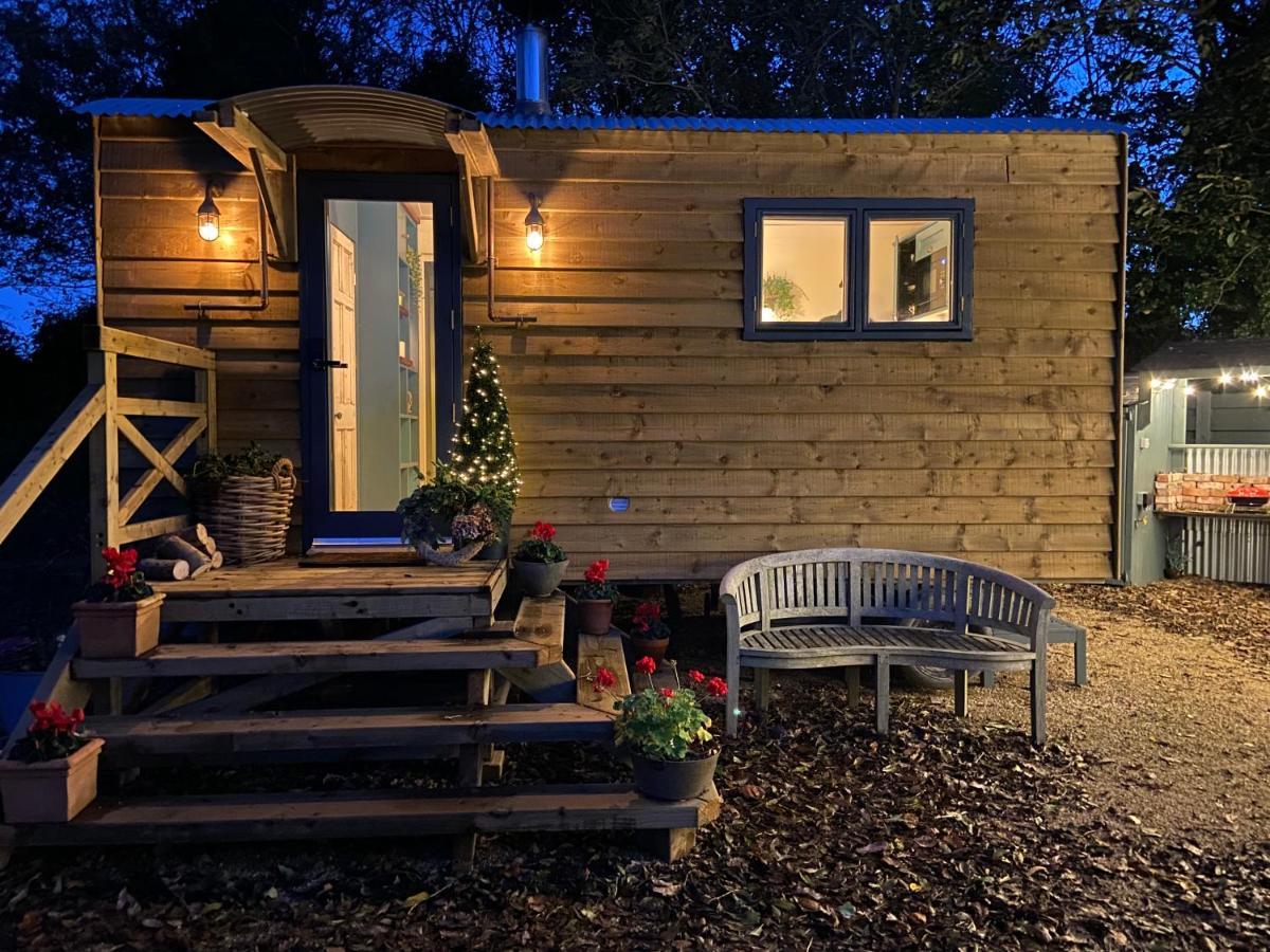 Cosy Double Shepherds Hut In Beautiful Wicklow With Underfloor Heating Throughout Rathnew Esterno foto