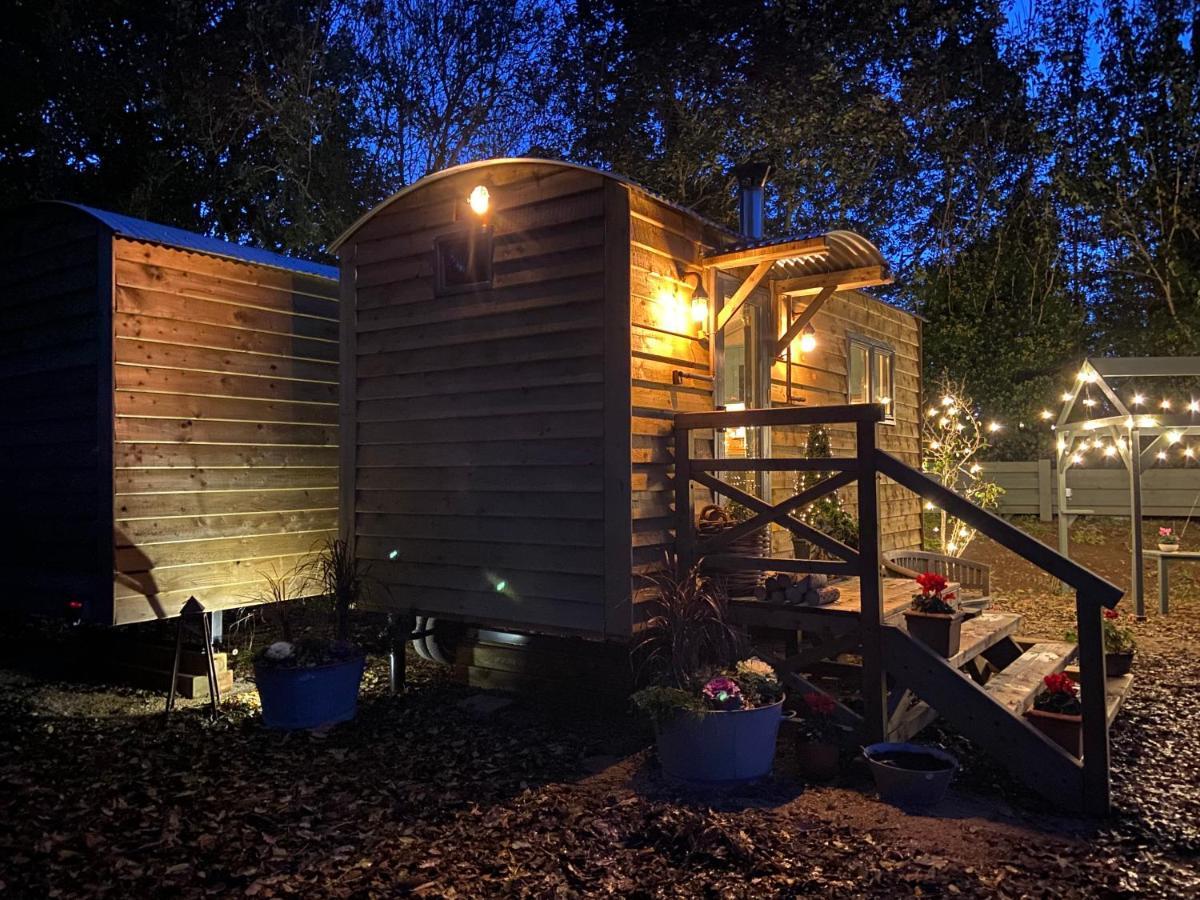 Cosy Double Shepherds Hut In Beautiful Wicklow With Underfloor Heating Throughout Rathnew Esterno foto