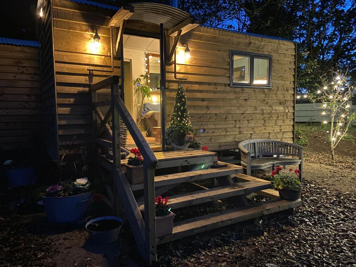 Cosy Double Shepherds Hut In Beautiful Wicklow With Underfloor Heating Throughout Rathnew Esterno foto