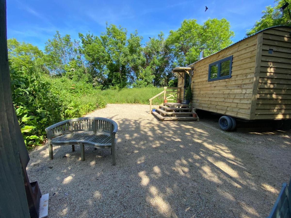 Cosy Double Shepherds Hut In Beautiful Wicklow With Underfloor Heating Throughout Rathnew Esterno foto